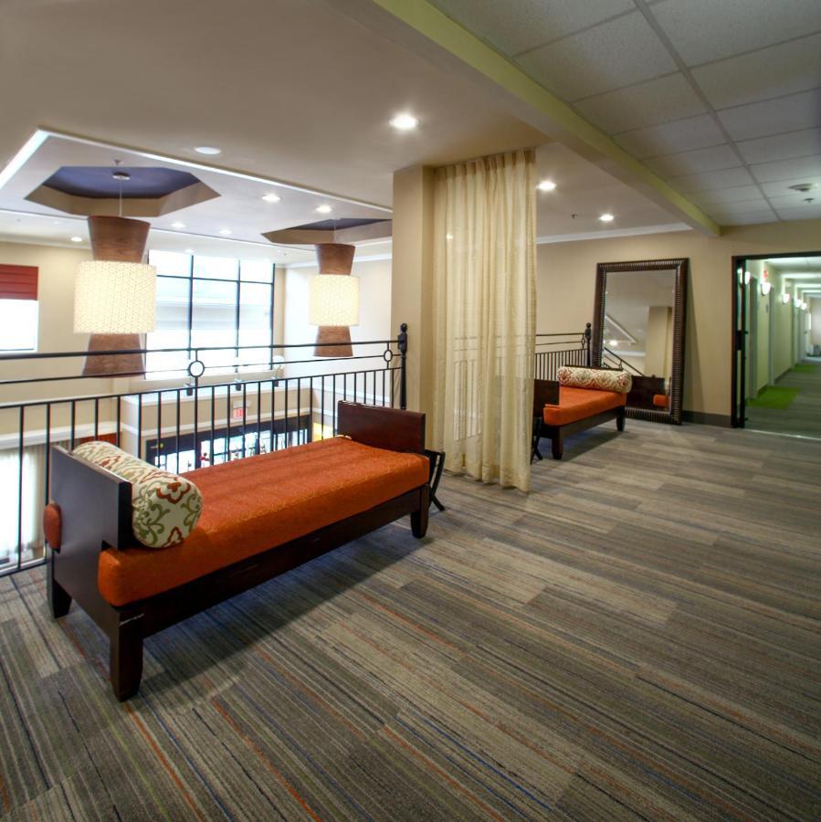 Holiday Inn Express Hotel & Suites - Atlanta/Emory University Area By Ihg Decatur Exterior photo