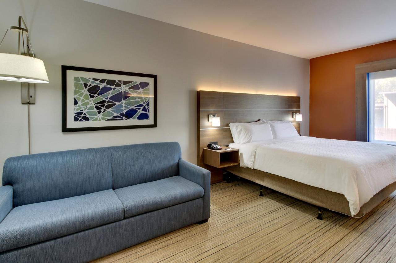 Holiday Inn Express Hotel & Suites - Atlanta/Emory University Area By Ihg Decatur Room photo